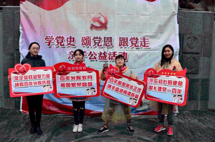 克林斯曼：没想到首轮比赛就有5名队员染黄，我们要引起注意